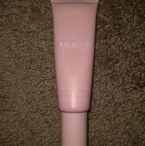 Kylie moisturizer
